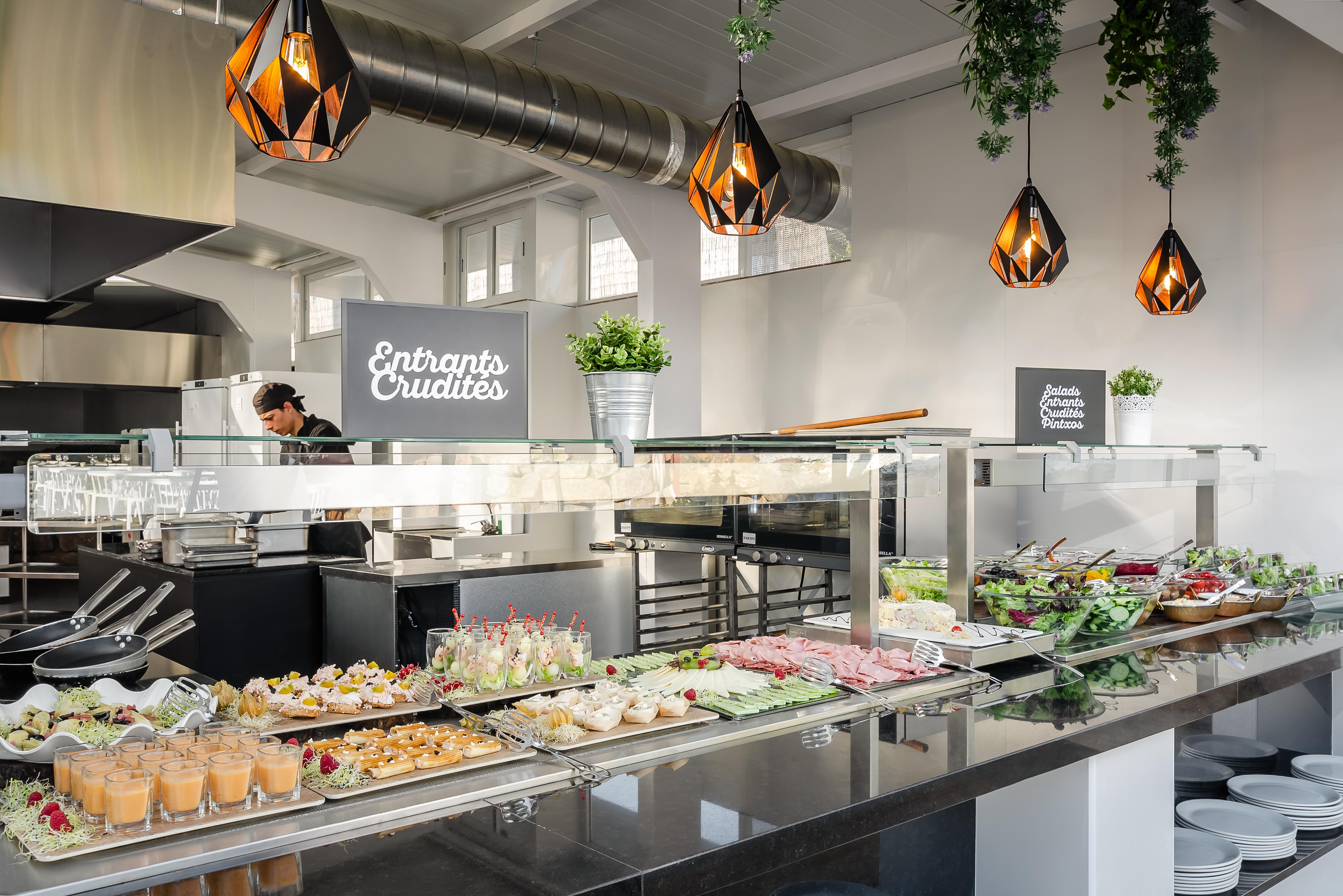 Gran Palas Hotel - Spa Incluido La Pineda Dış mekan fotoğraf Restaurant in Madrid